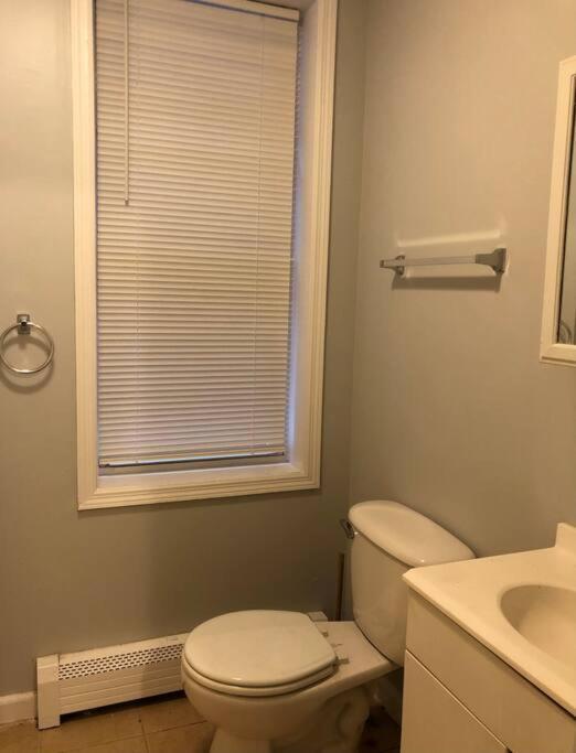 Private 2-Bedroom With Free Parking And Direct Bus To Nyc Manhattan Only 2 Blocks Away リンデン エクステリア 写真